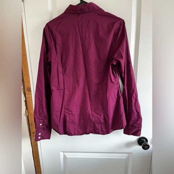 Cinch Women’s Button Down Shirt - Picture 2 of 3